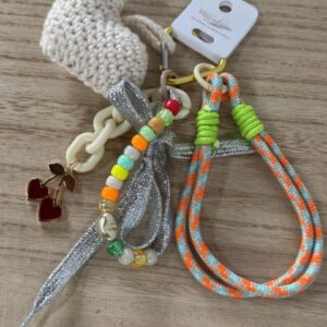 porte clés cœur ecru & breloques